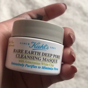 Kiehl’s Travel Rare Earth deep pore mask